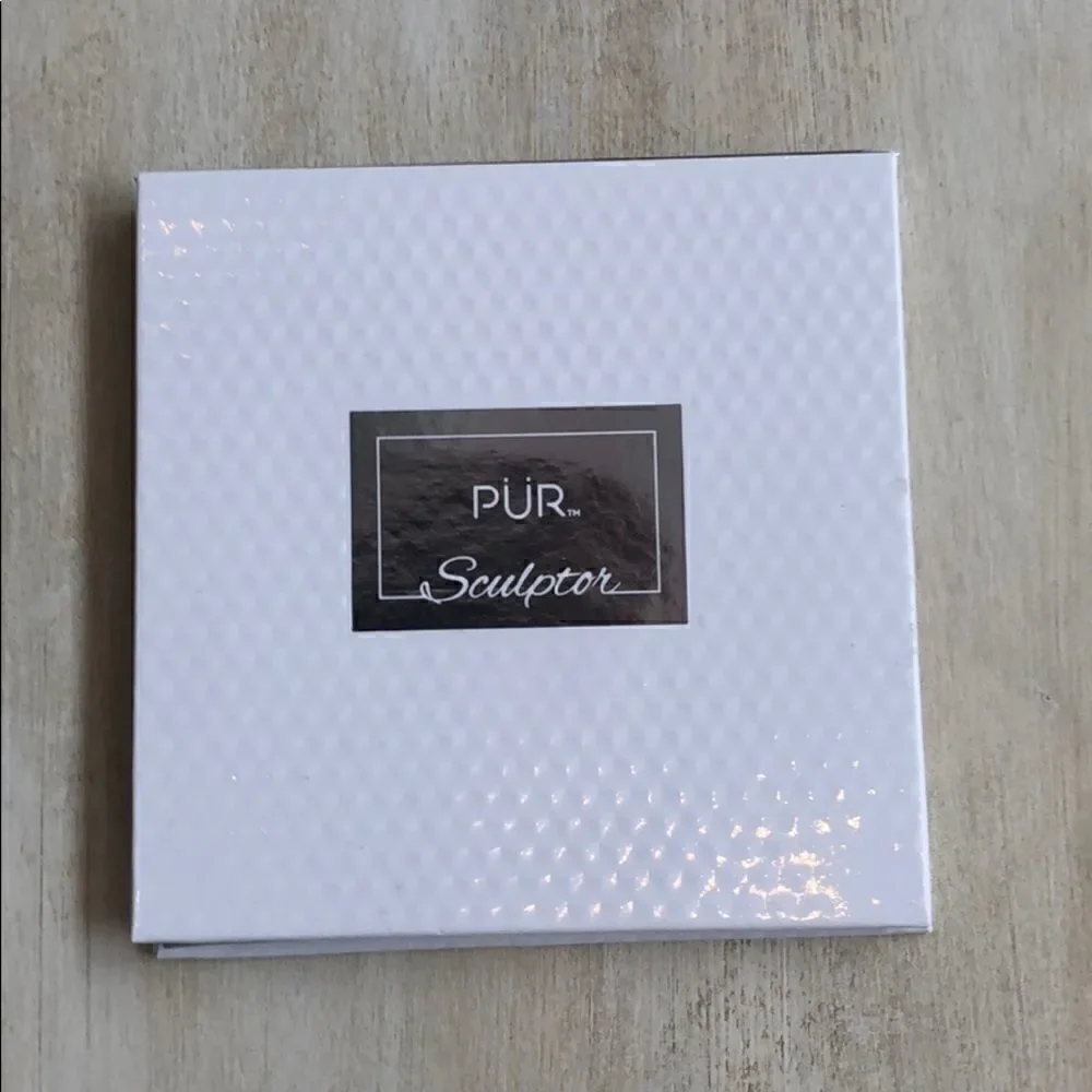NEW Pur highlight and contour palette